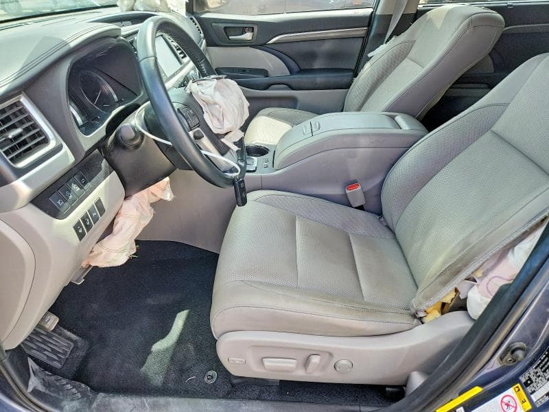 2019 TOYOTA HIGHLANDER LIMITED PLATINUM LIMITED PLATINUM 7