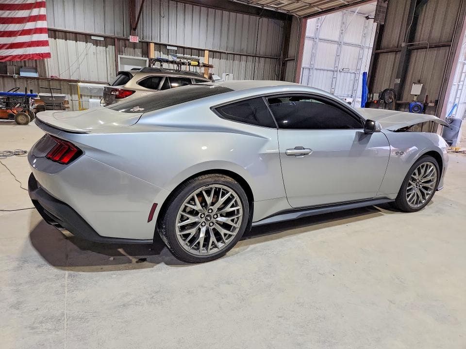 2024 FORD MUSTANG 2D 3