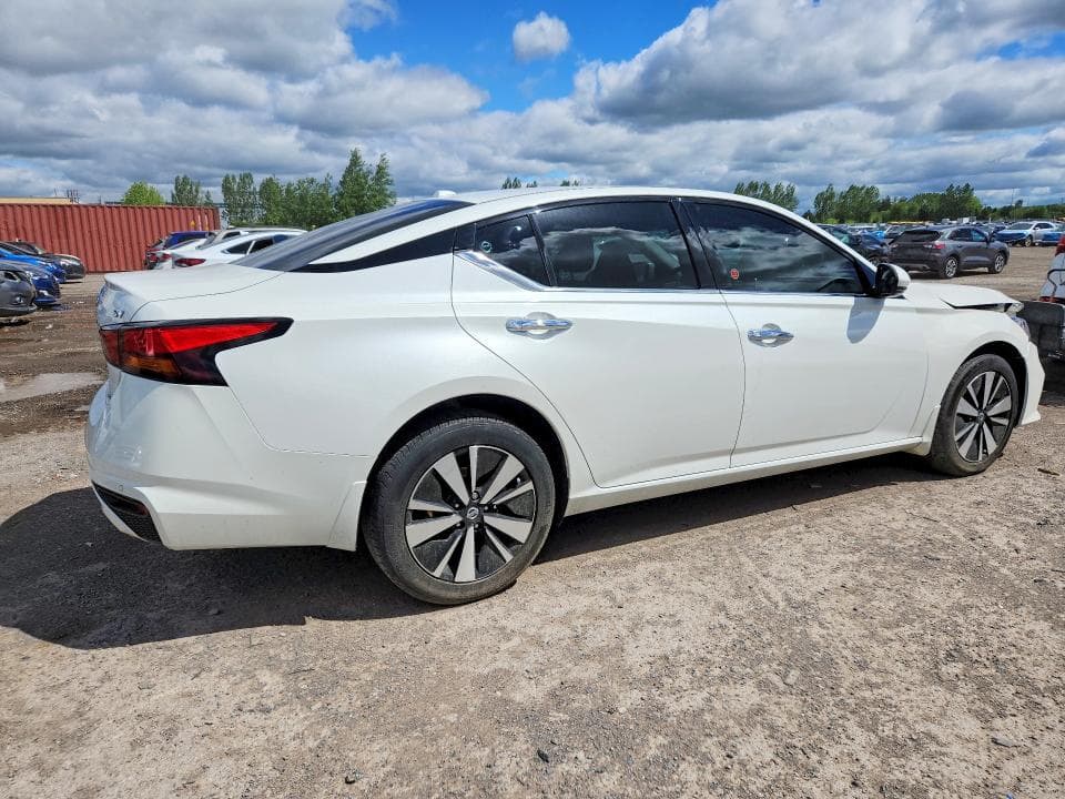 2019 NISSAN ALTIMA SV 3