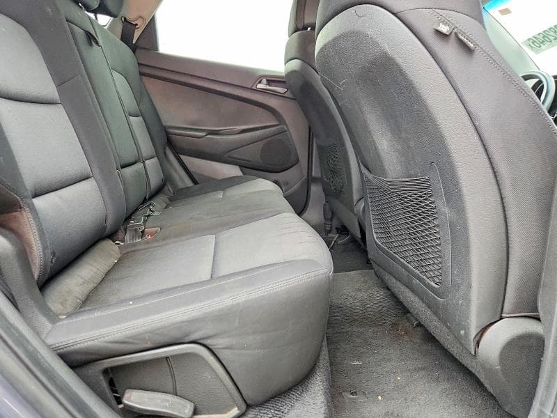2017 HYUNDAI TUCSON SE 11