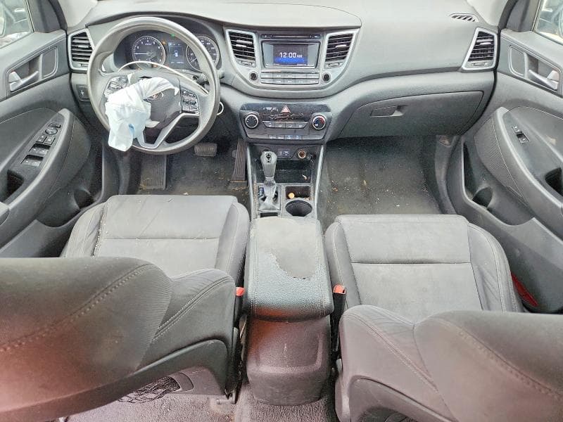 2017 HYUNDAI TUCSON SE 8
