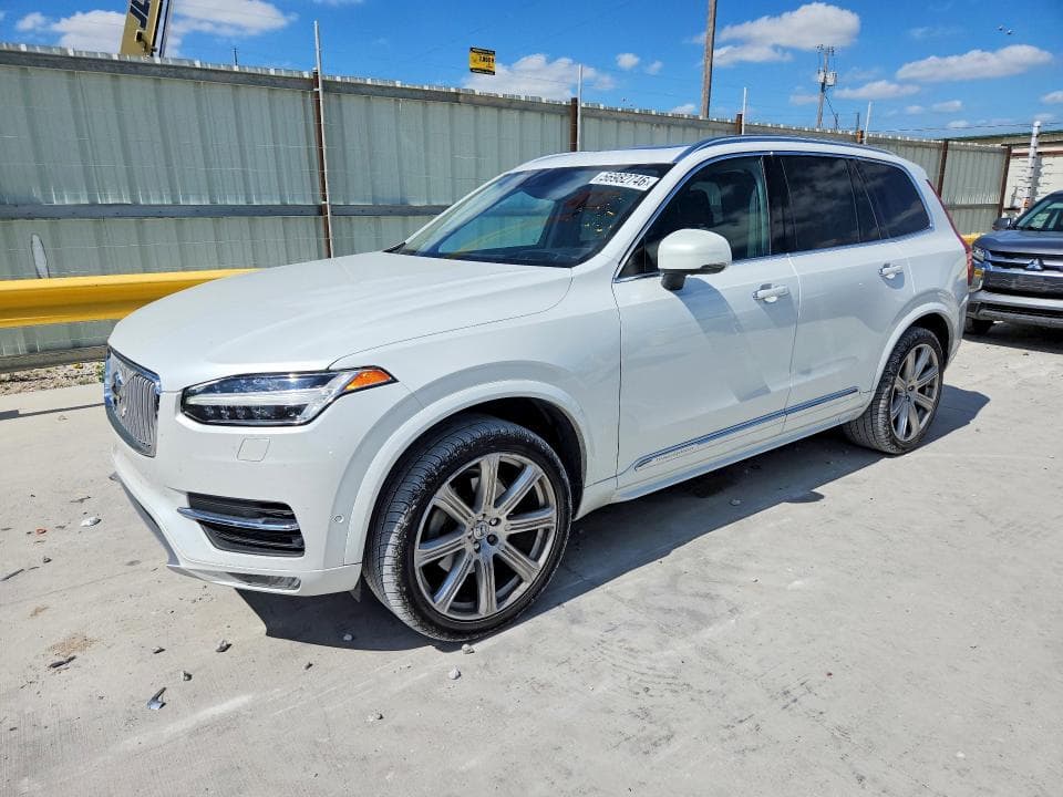 2017 VOLVO XC90 T6 - 1