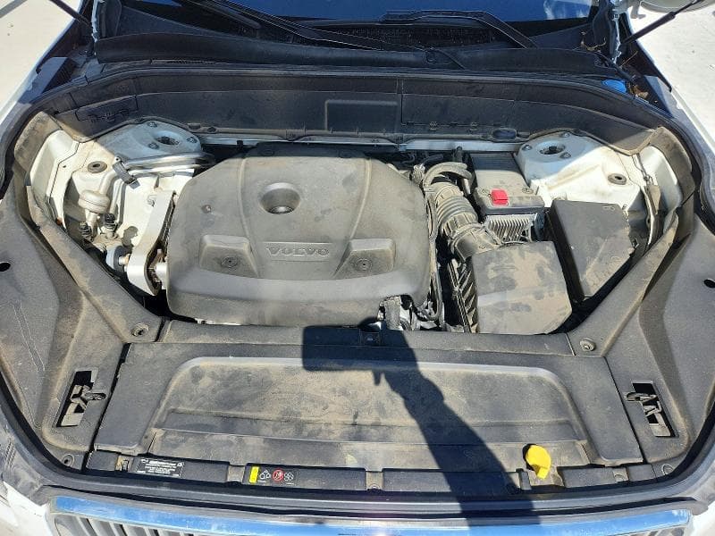 2017 VOLVO XC90 T6 12