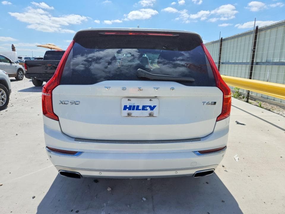 2017 VOLVO XC90 T6 6