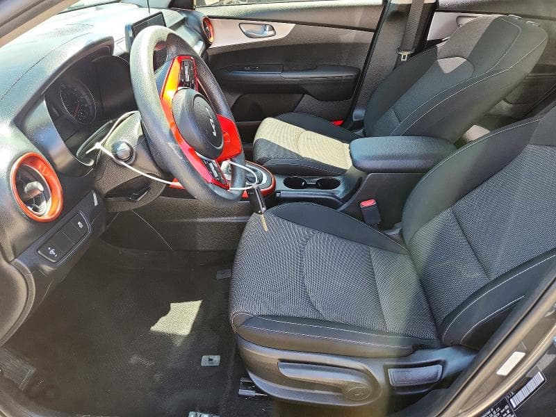 2023 KIA FORTE LX LX 7