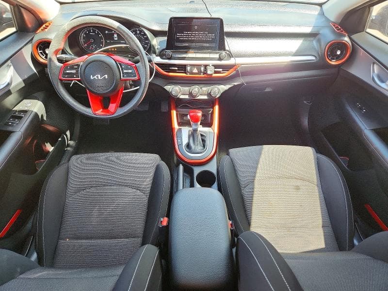 2023 KIA FORTE LX LX 8