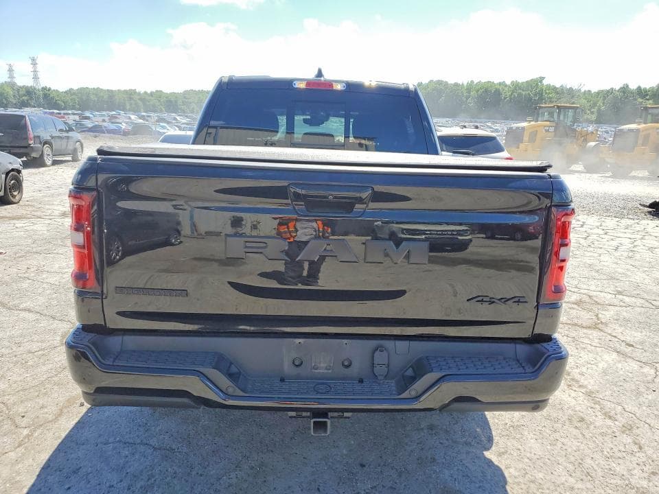 2025 RAM 1500 BIG HORN 6