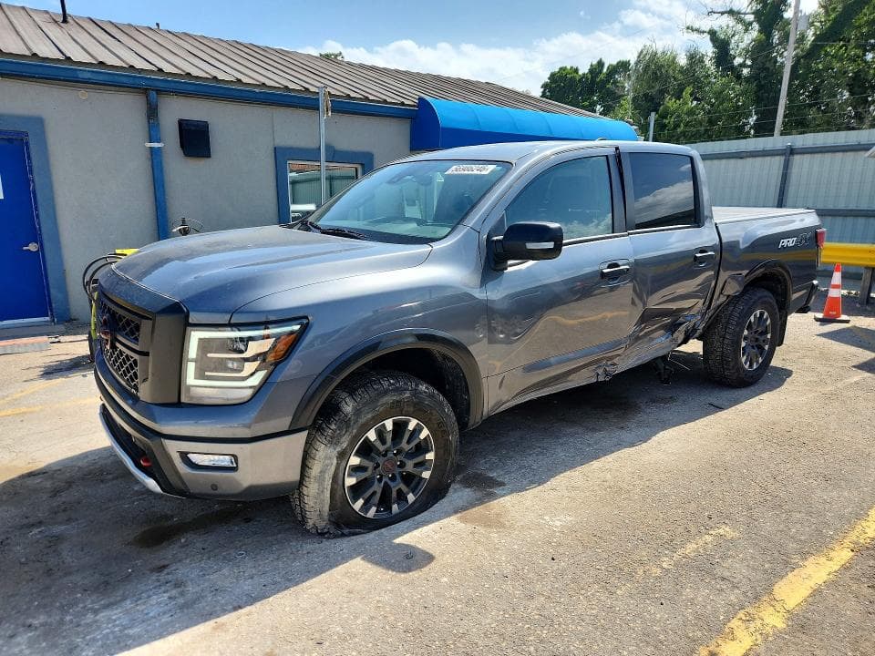 2024 NISSAN TITAN PRO-4X - 1