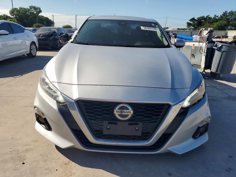 2022 NISSAN ALTIMA SL 5
