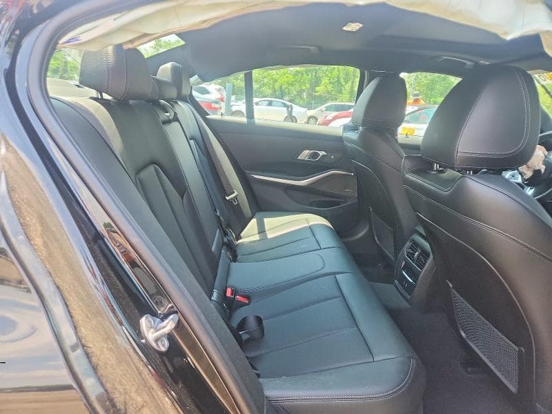 2023 BMW 330XI 10