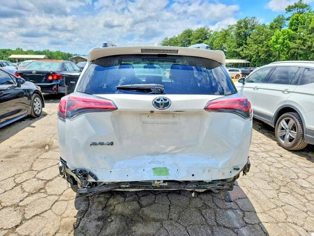 2018 TOYOTA RAV4 XLE 6