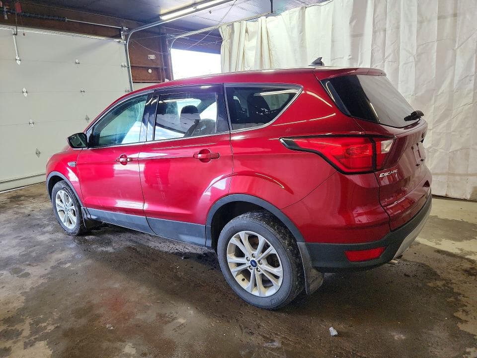 2019 FORD ESCAPE SE 2