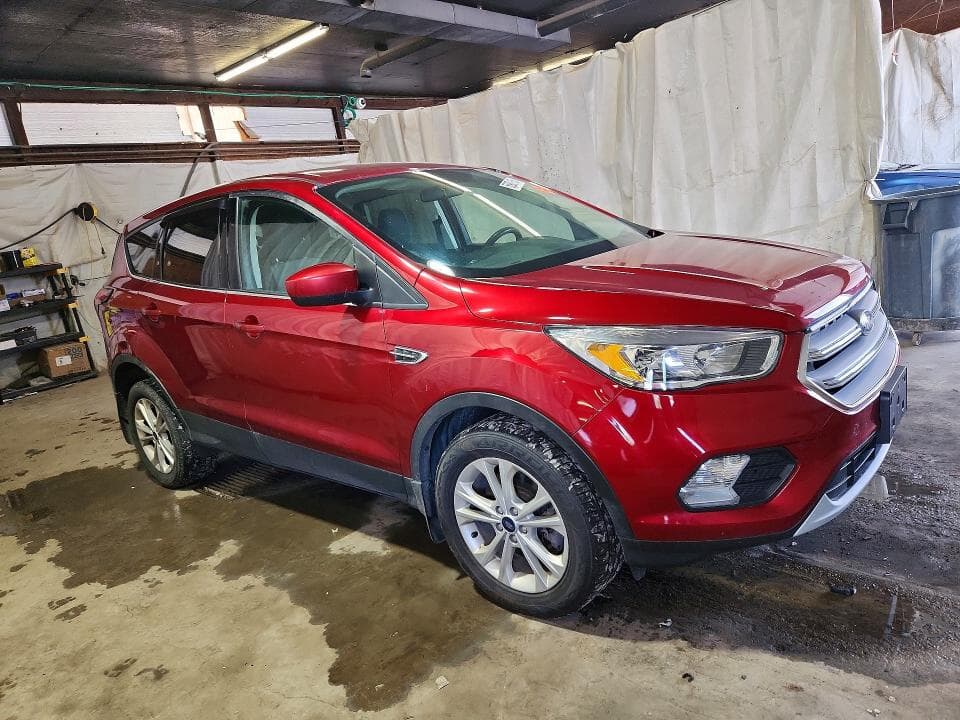 2019 FORD ESCAPE SE 4
