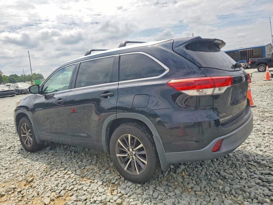 2017 TOYOTA HIGHLANDER XLE XLE 2