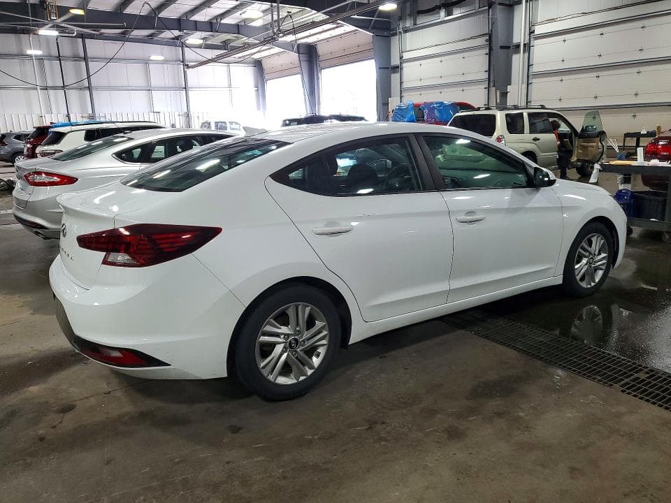 2020 HYUNDAI ELANTRA SEL 3