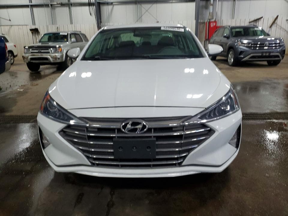 2020 HYUNDAI ELANTRA SEL 5