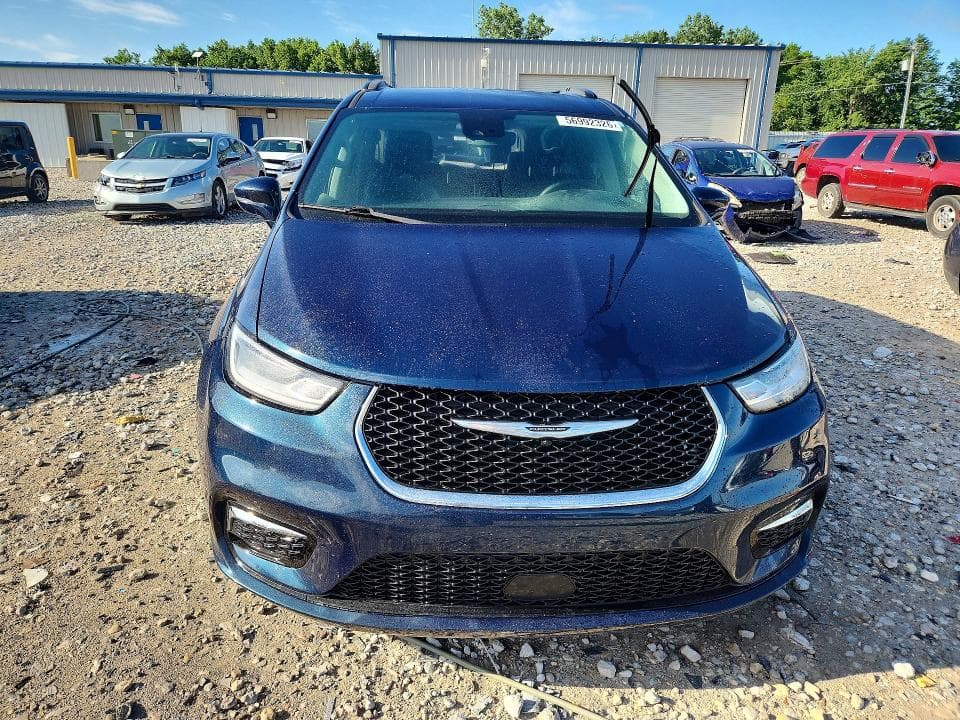 2022 CHRYSLER PACIFICA TOURING L 5