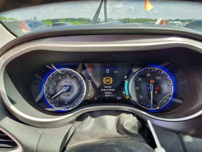 2022 CHRYSLER PACIFICA TOURING L 9