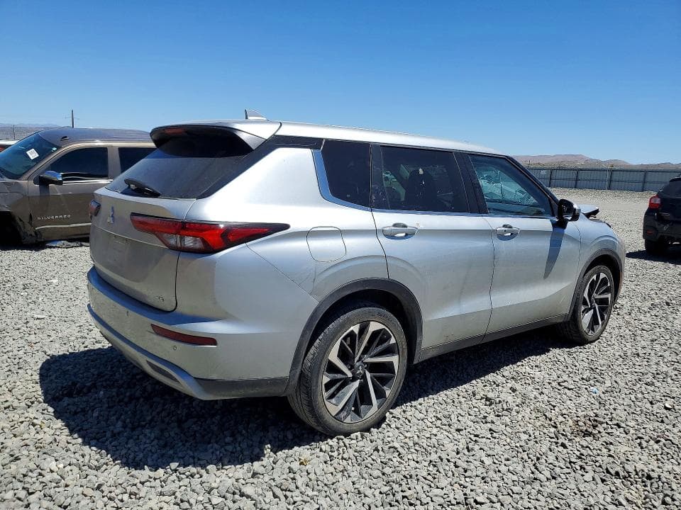 2022 MITSUBISHI OUTLANDER SE 3