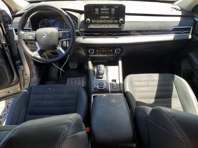 2022 MITSUBISHI OUTLANDER SE 8