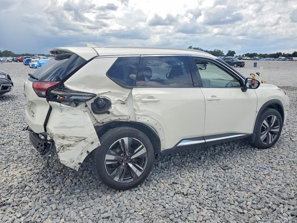 2022 NISSAN ROGUE PLATINUM 3