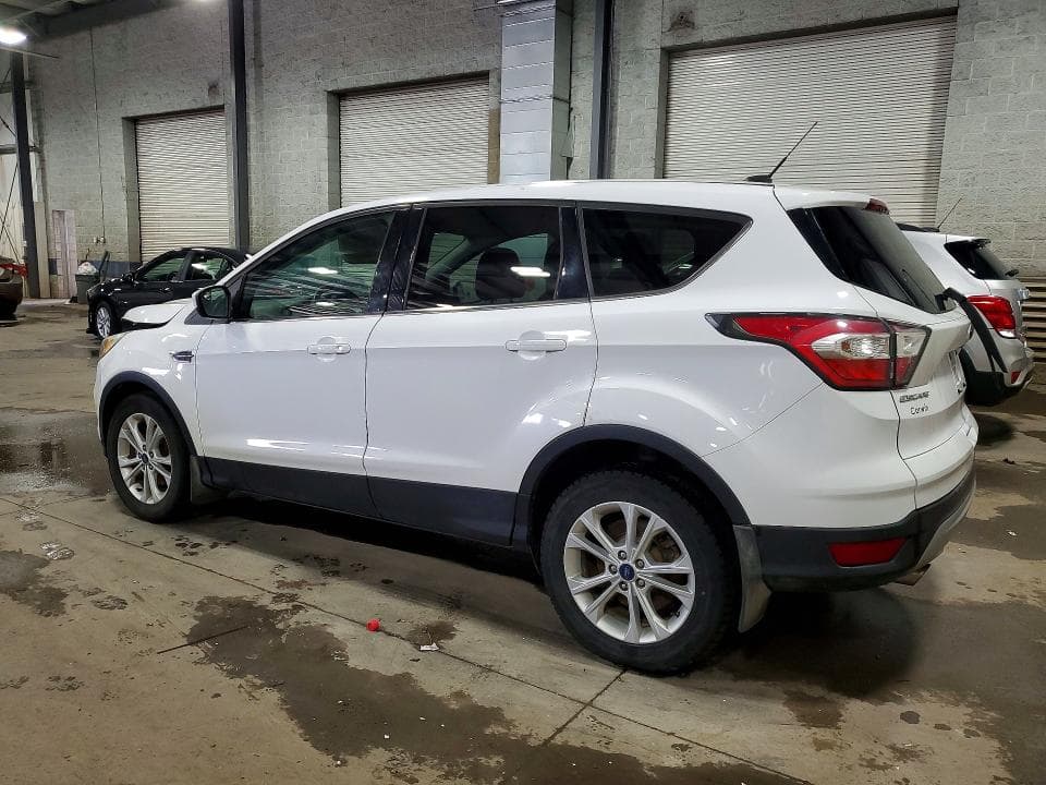 2017 FORD ESCAPE SE 2
