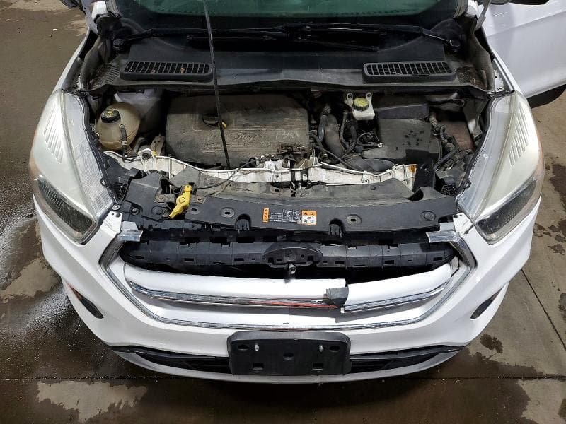 2017 FORD ESCAPE SE 12