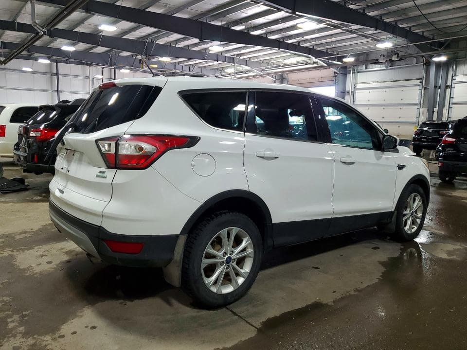 2017 FORD ESCAPE SE 3