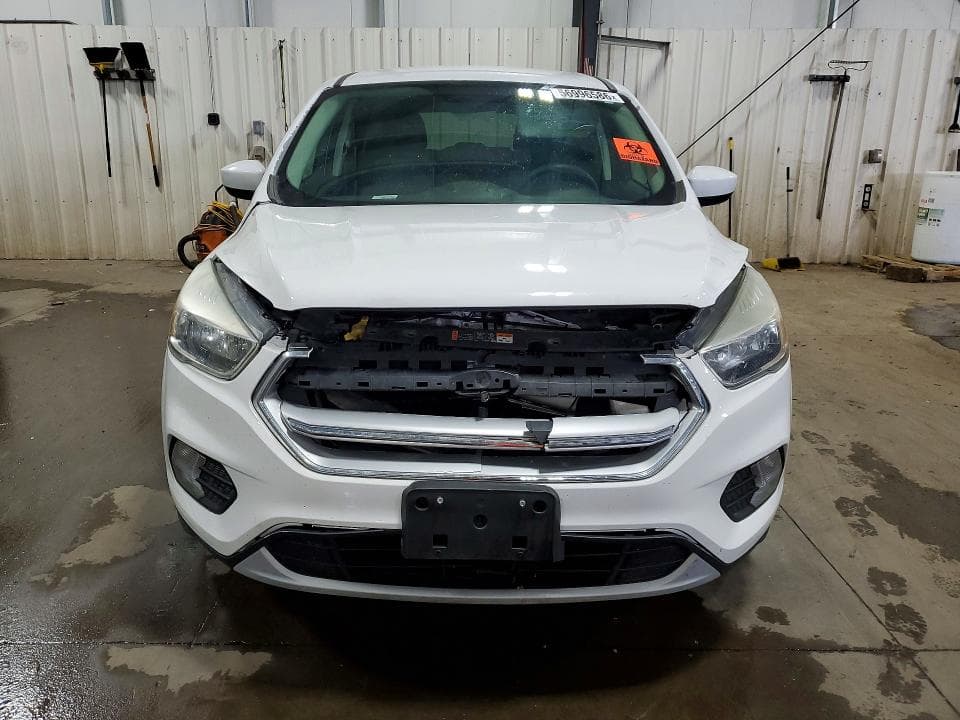 2017 FORD ESCAPE SE 5