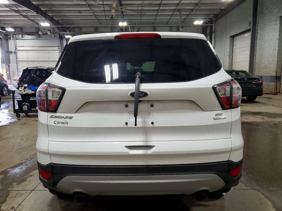 2017 FORD ESCAPE SE 6