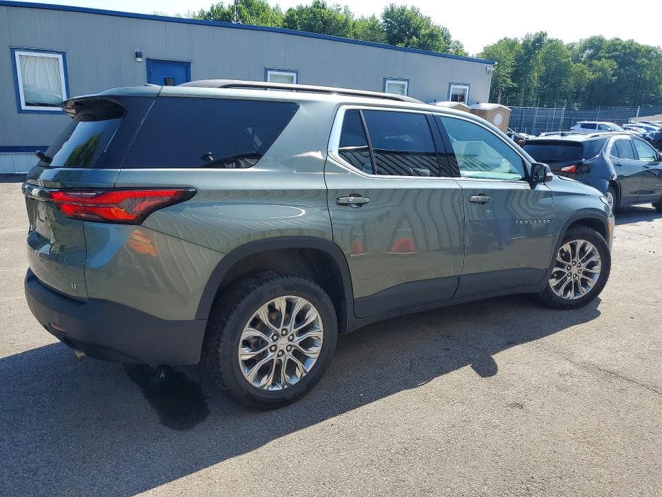 2022 CHEVROLET TRAVERSE LT 3