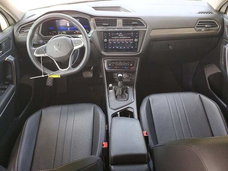 2022 VOLKSWAGEN TIGUAN SE 8