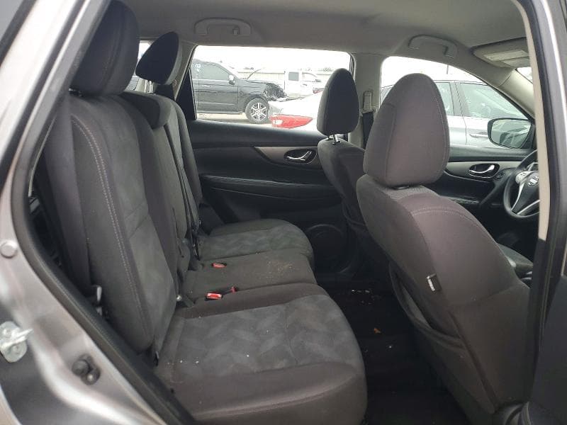 2016 NISSAN ROGUE S 11