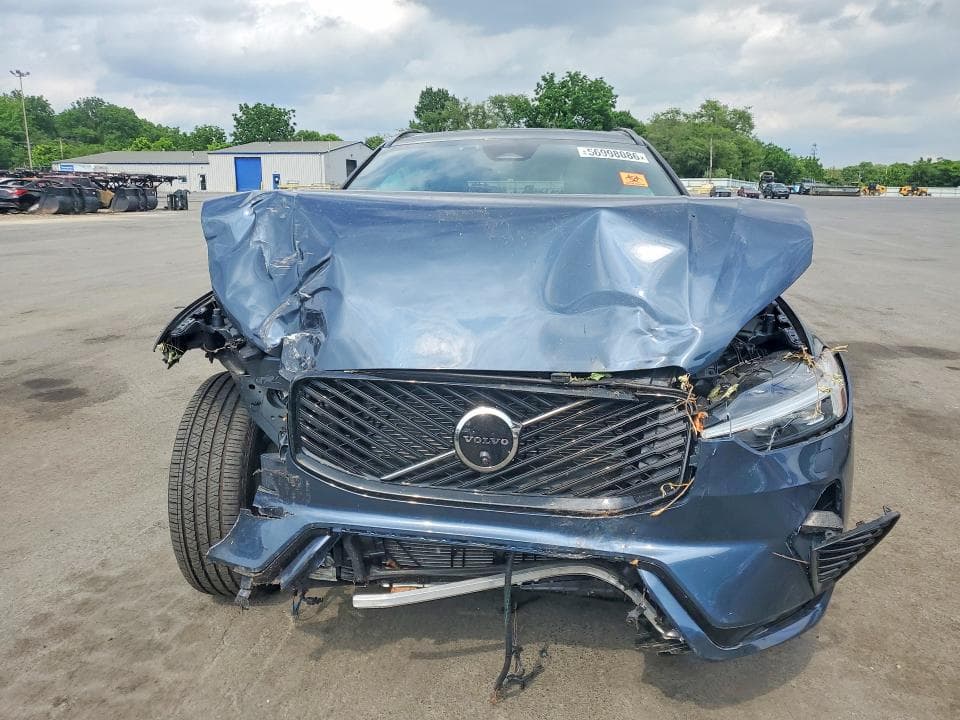 2026 VOLVO XC60 PLUS 5