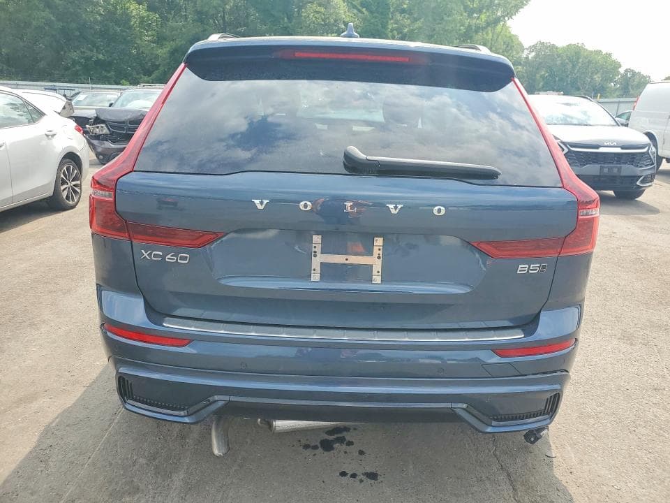 2026 VOLVO XC60 PLUS 6