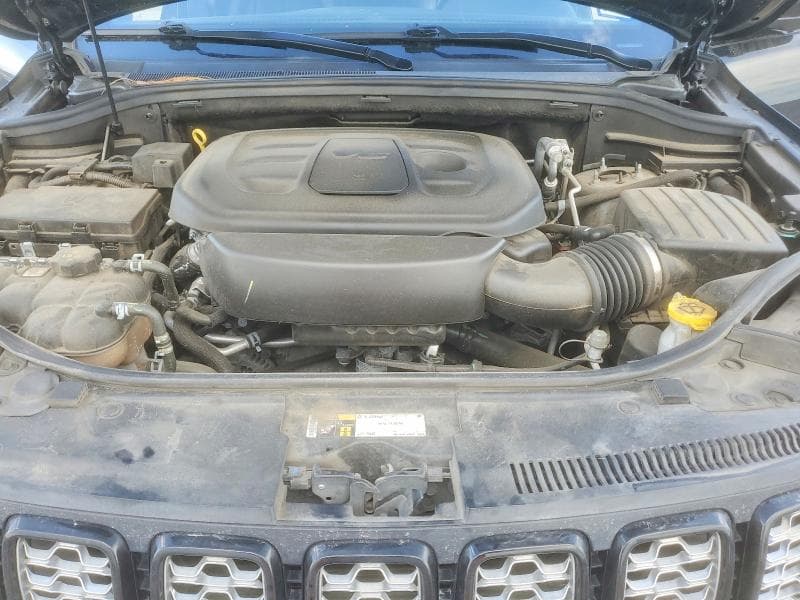 2020 JEEP GRAND CHEROKEE LAREDO 11
