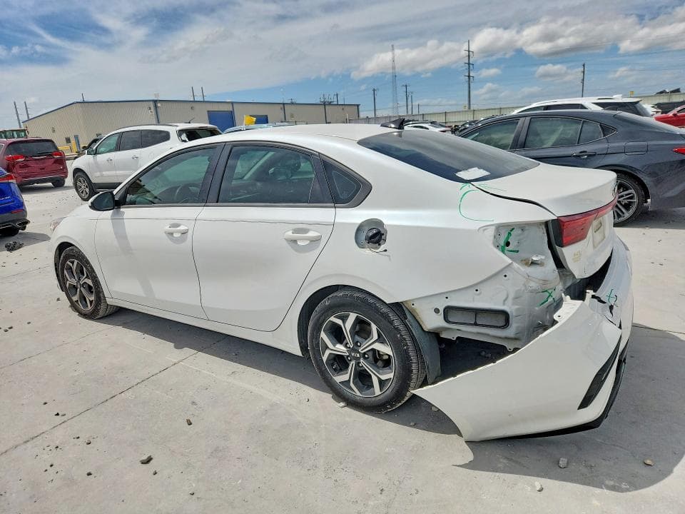 2021 KIA FORTE LXS 2
