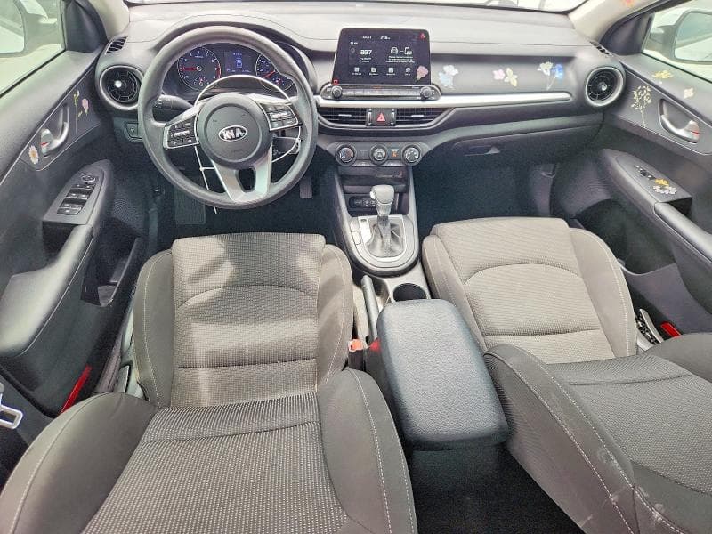2021 KIA FORTE LXS 8