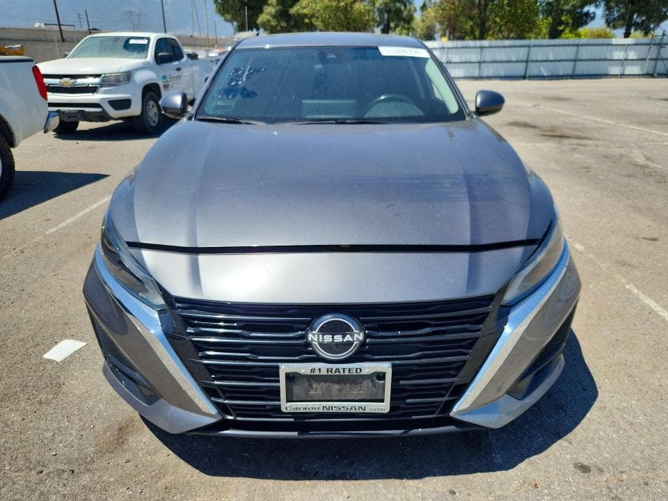 2023 NISSAN ALTIMA SV 5