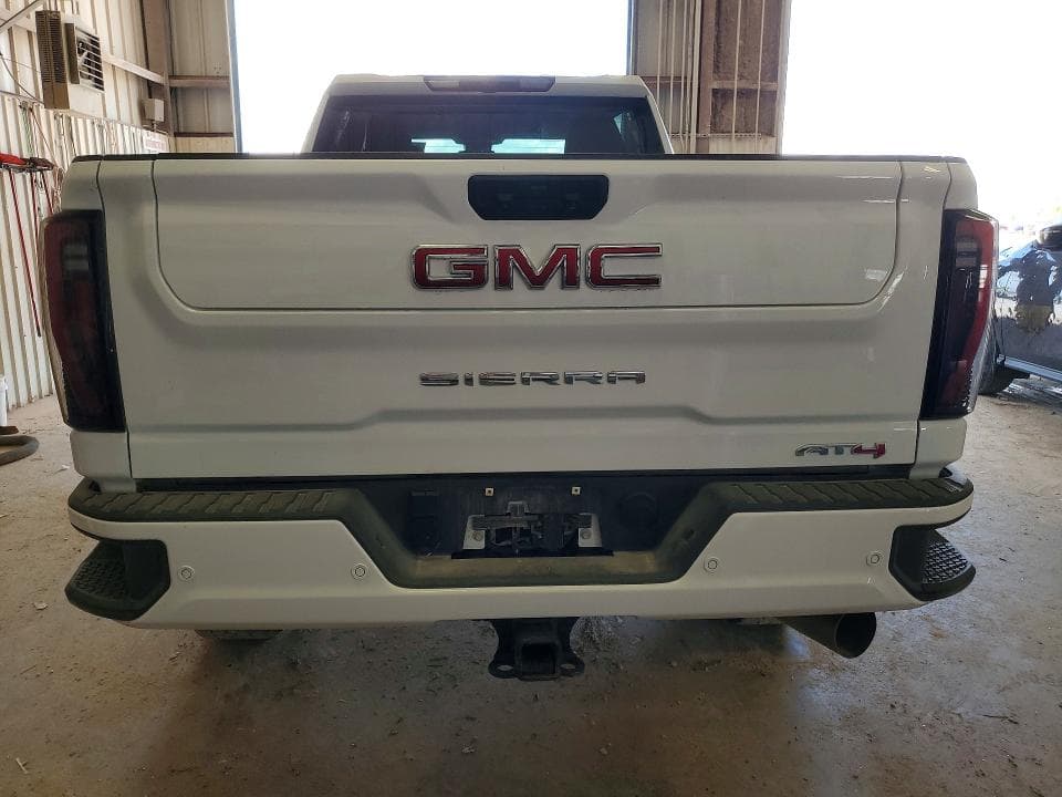 2026 GMC SIERRA K2500 AT4 6