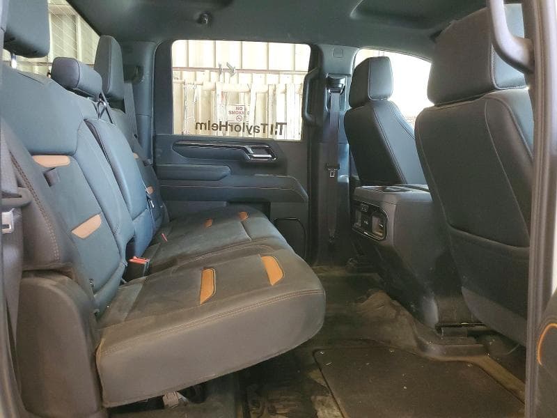 2026 GMC SIERRA K2500 AT4 10