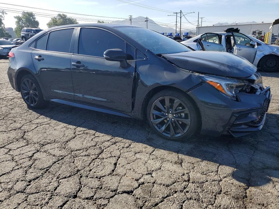 2023 TOYOTA COROLLA SE 4
