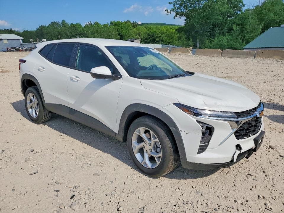 2025 CHEVROLET TRAX LS 4