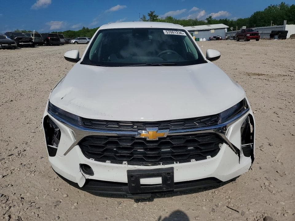 2025 CHEVROLET TRAX LS 5
