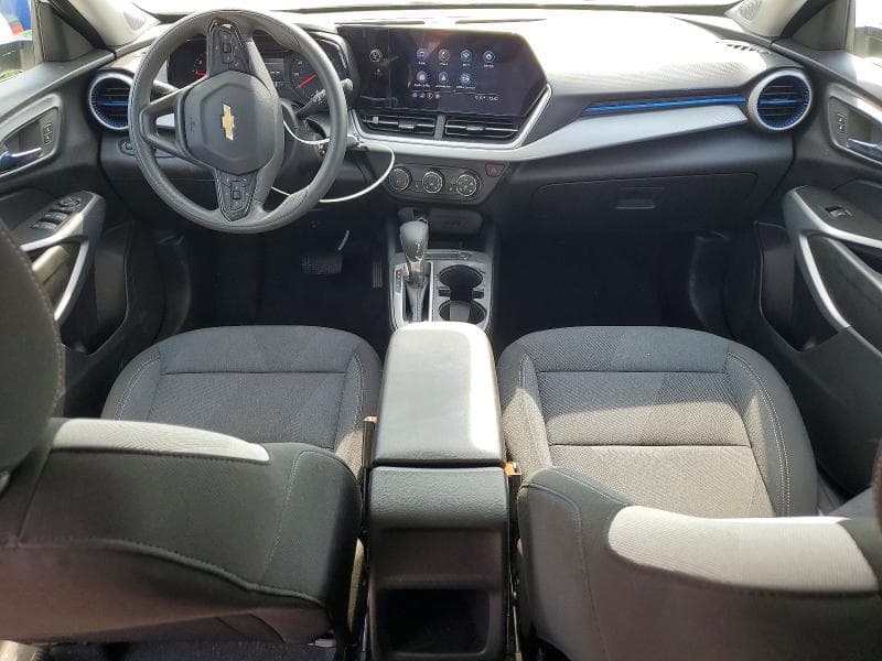2025 CHEVROLET TRAX LS 8
