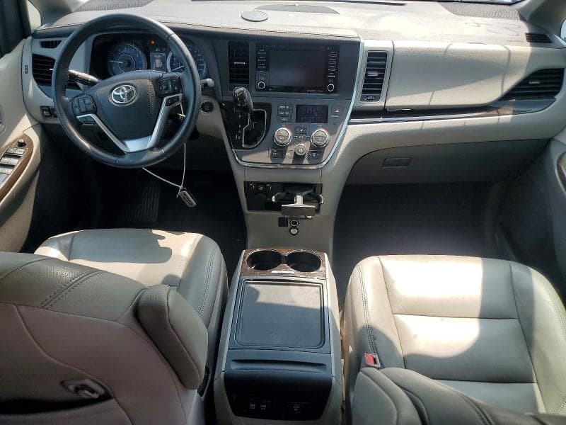 2019 TOYOTA SIENNA XLE PREMIUM 8-PASSENGER 8