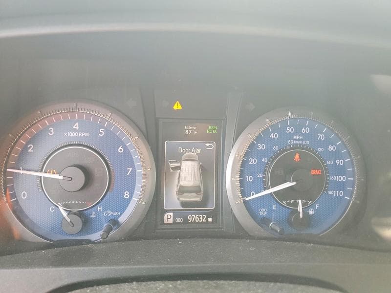 2019 TOYOTA SIENNA XLE PREMIUM 8-PASSENGER 9