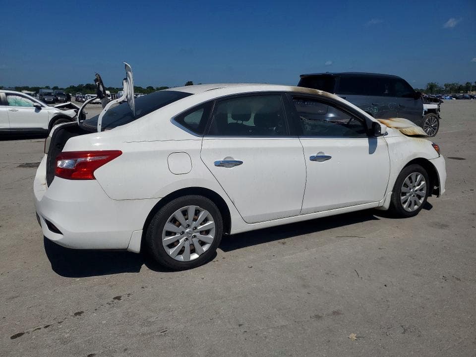 2017 NISSAN SENTRA S 3