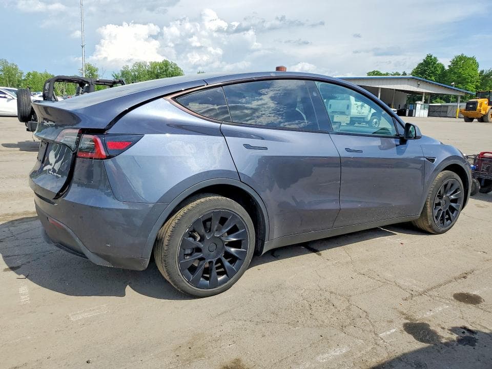 2023 TESLA MODEL Y 3