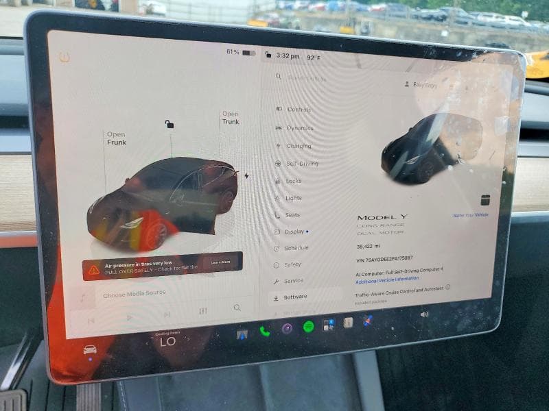 2023 TESLA MODEL Y 9